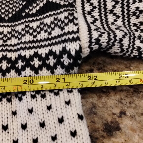 Norwool of Norway 100% Wool Embroidered Sweater Size M NWT - Picture 7 of 9